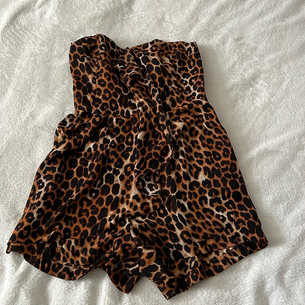 Express jomper leopard print size 0